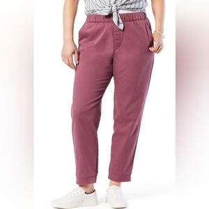 Signature Levi Strauss & Co. Women's Pull-on Comfort Chinos - Medium